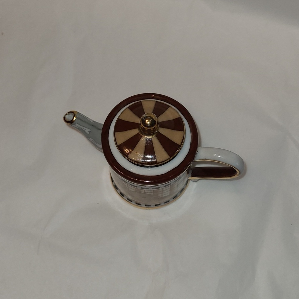 Vintage Miniature Vivian Chan Teapot Brown Puppies Dogs 2000 - Picture 5 of 10